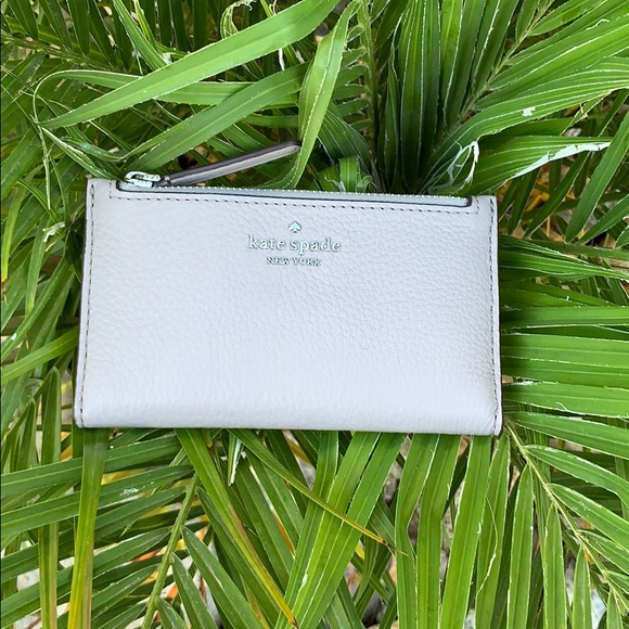 kate spade Handbags - FLASH SALE! Kate Spade Jackson Wallet